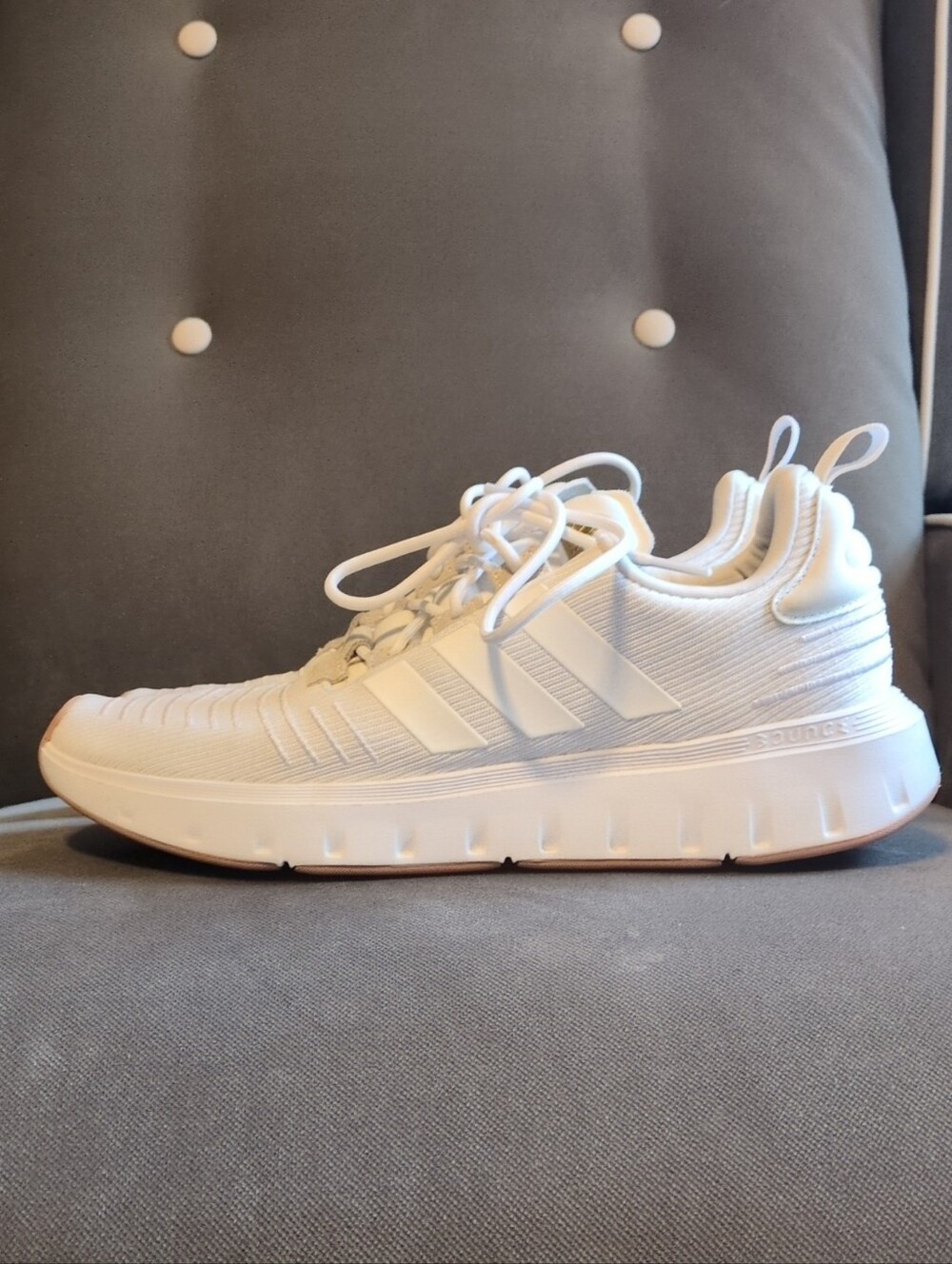 Adidas Women's Swift Run 23 White Running Athletic Shoes Size 10